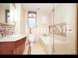 Pok Fu Lam - Villas Sorrento 12