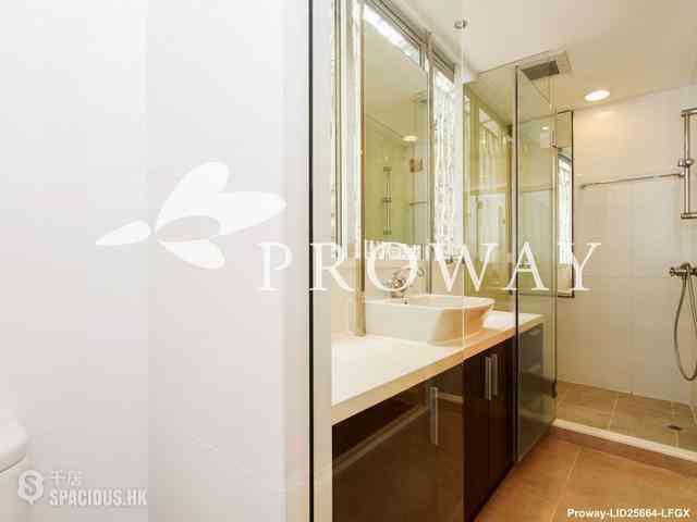Mid Levels Central - Kam Yuen Mansion 08