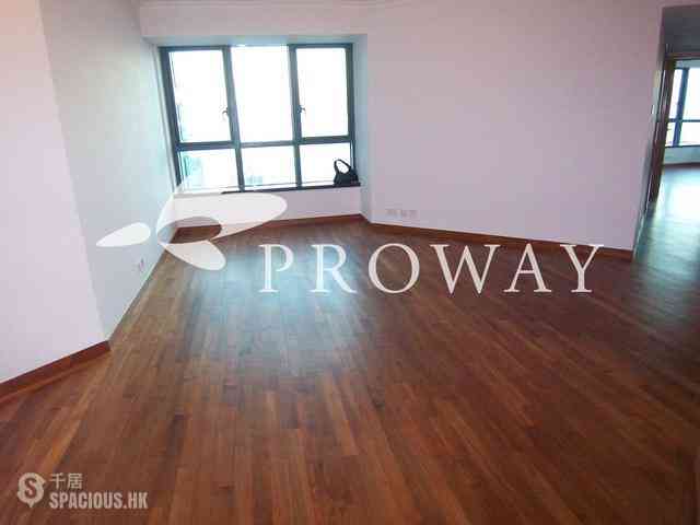 Mid Levels West - 80 Robinson Road 03