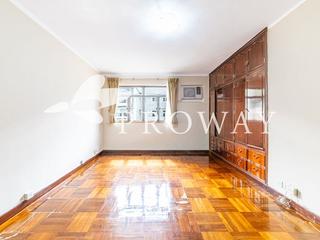 Happy Valley - Antonia House 05
