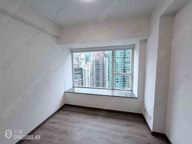 Soho - Centrestage 04