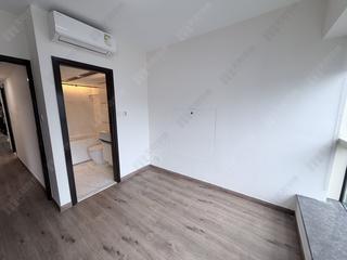 Soho - Centrestage 03