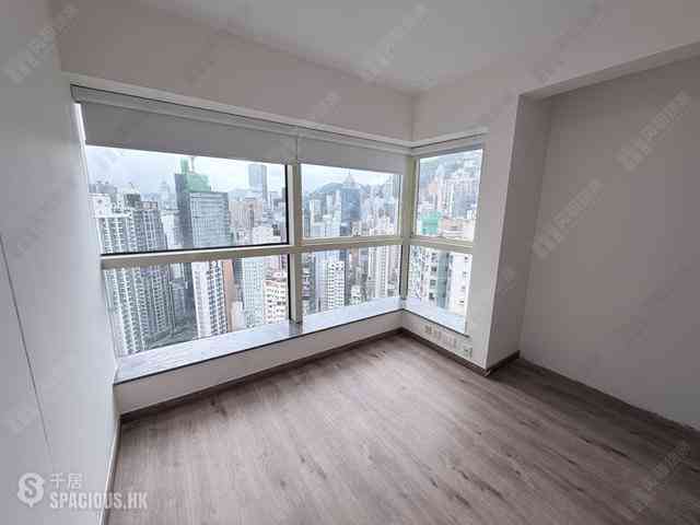 Soho - Centrestage 07