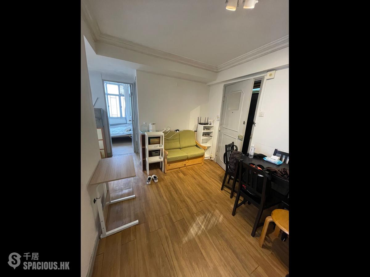 Sai Ying Pun - Fook Moon Building 01