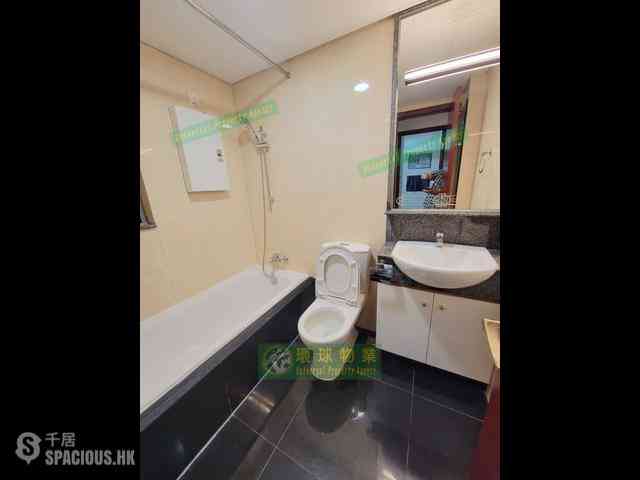 Kennedy Town - The Merton Tower 3 10