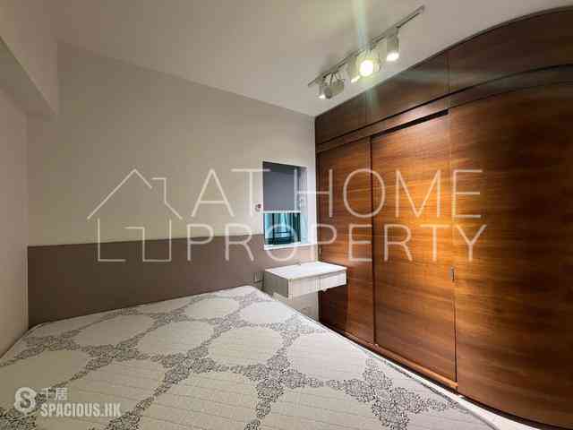 Kennedy Town - University Heights 06