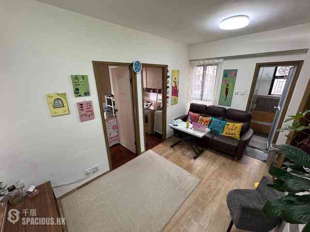 Mong Kok - Tak Cheong Court 02