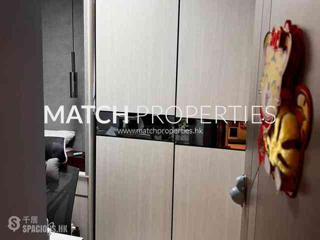 Kennedy Town - The Merton 03
