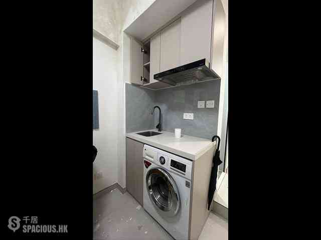 Mong Kok - Sincere House 02