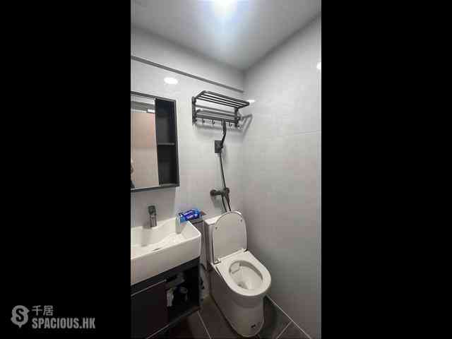 Mong Kok - Sincere House 03