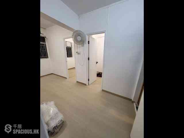 Sai Ying Pun - 224-226, Des Voeux Road West 03