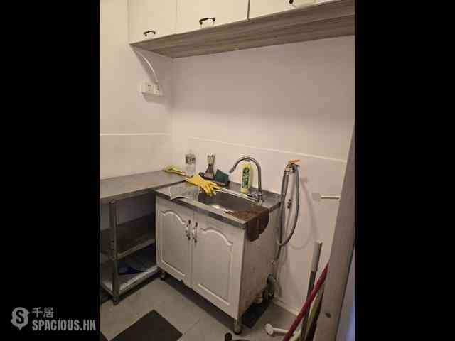 Sai Ying Pun - 224-226, Des Voeux Road West 08