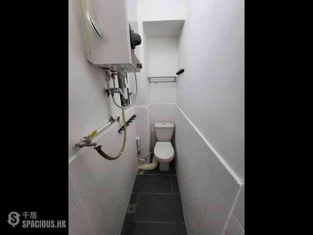 Sai Ying Pun - 224-226, Des Voeux Road West 09