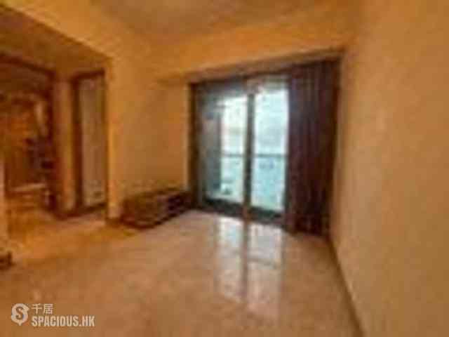 Kennedy Town - Cadogan 05