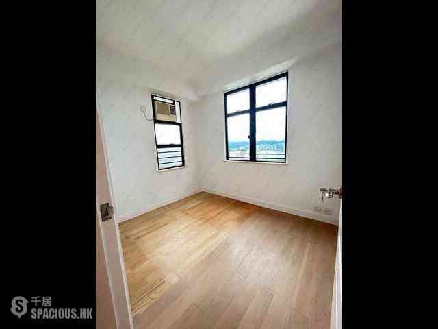 Mid Levels West - Scenic Heights Block 2 07