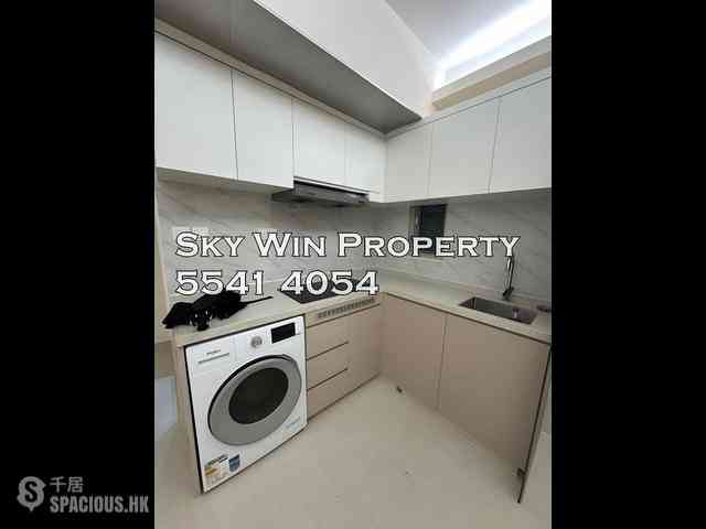Mong Kok - Kwong Yuen Building 04