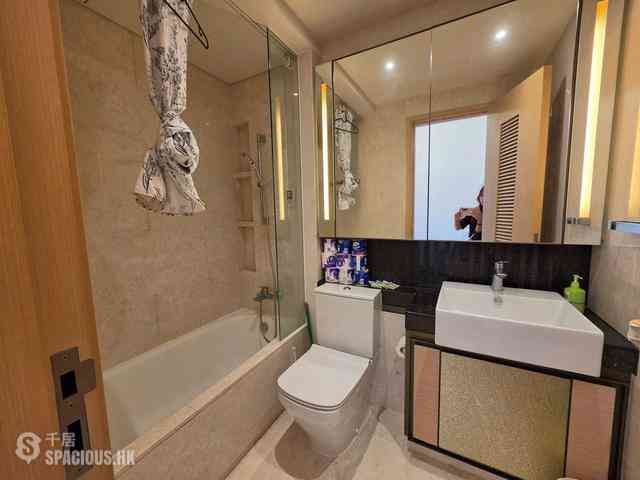 Tseung Kwan O - The Papillons Block 3 02