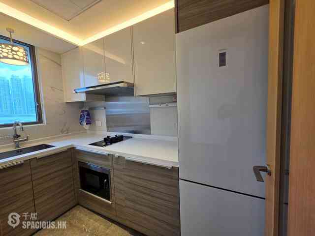 Tseung Kwan O - The Papillons Block 3 05