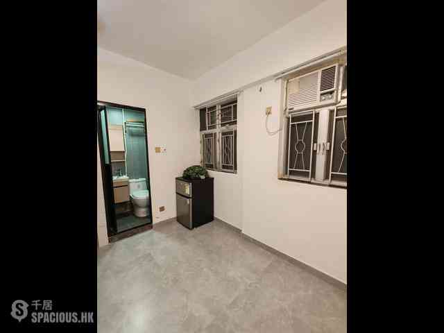 Wan Chai - Hung Yip Building 02