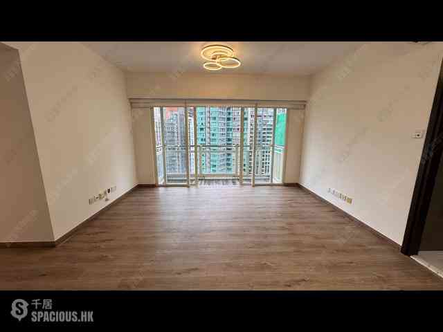 Soho - Centrestage 08
