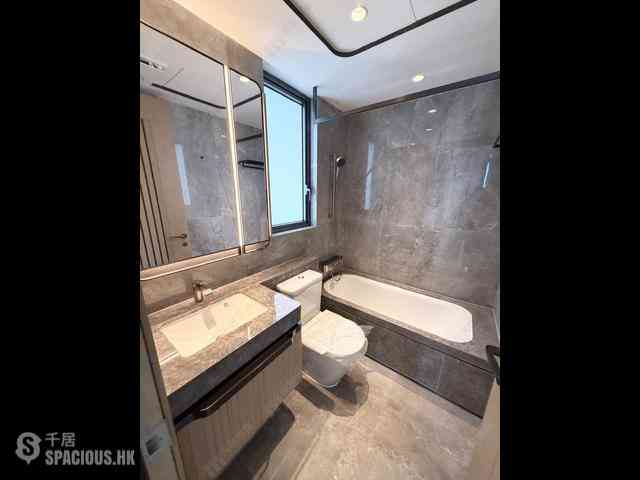Chai Wan - The Headland Residences Phase 1 Tower 2 05