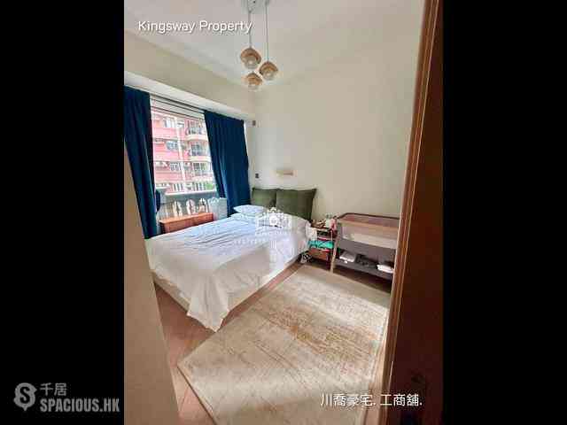 Sai Ying Pun - 63, Pokfulam 04
