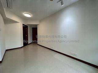 Kennedy Town - The Merton 03
