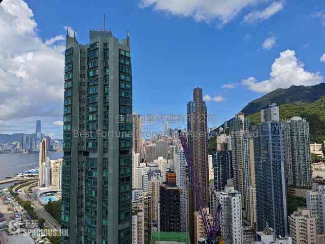 Kennedy Town - The Merton 01