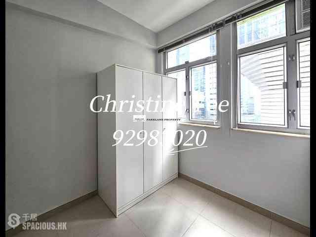 Wan Chai - Wing Cheong Building 06