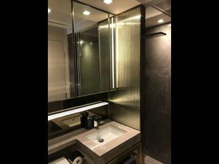 Sai Ying Pun - King's Hill 09