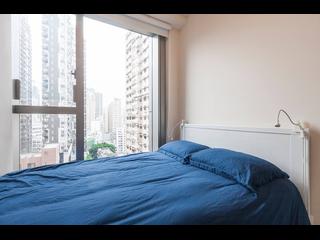 Sai Ying Pun - King's Hill 05