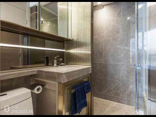 Sai Ying Pun - King's Hill 08