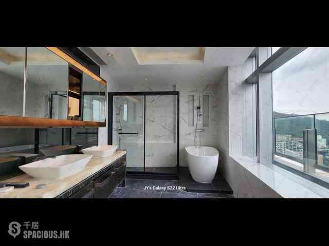 Wong Chuk Hang - Marinella Block 2 04