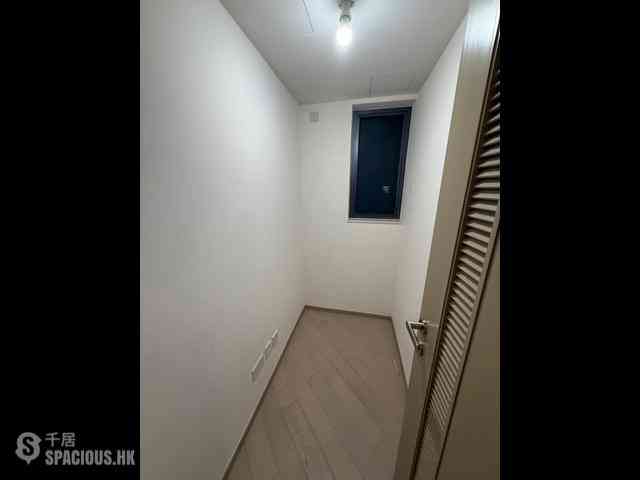 Tseung Kwan O - The Wings IIIA Block 2A 04