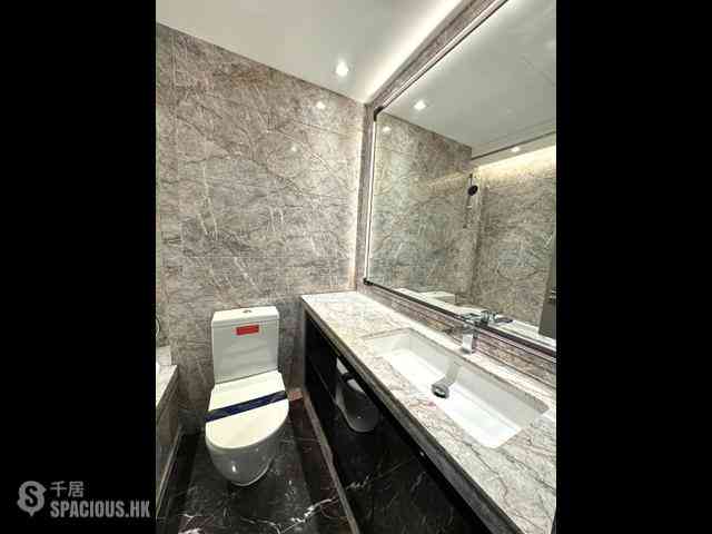 Wong Chuk Hang - The Southside Phase 3B Blue Coast Tower 2A 07