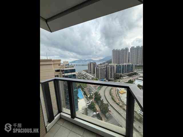 Tseung Kwan O - The Wings IIIB 02