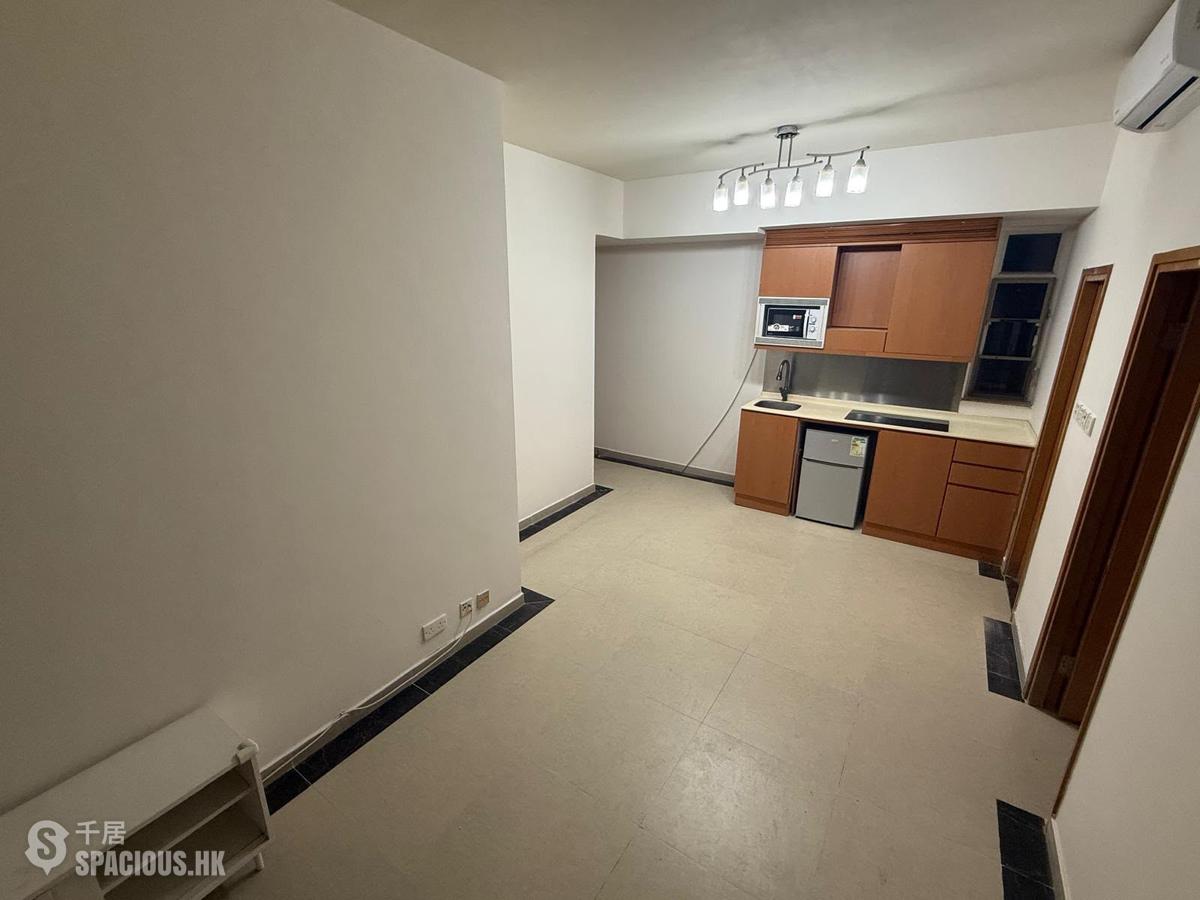 Prince Edward - Bijou Apartments 01