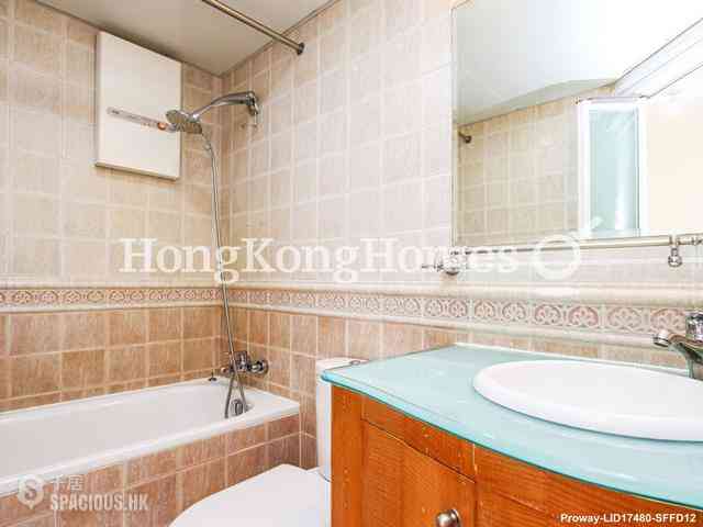 Tai Hang - Ronsdale Garden 05