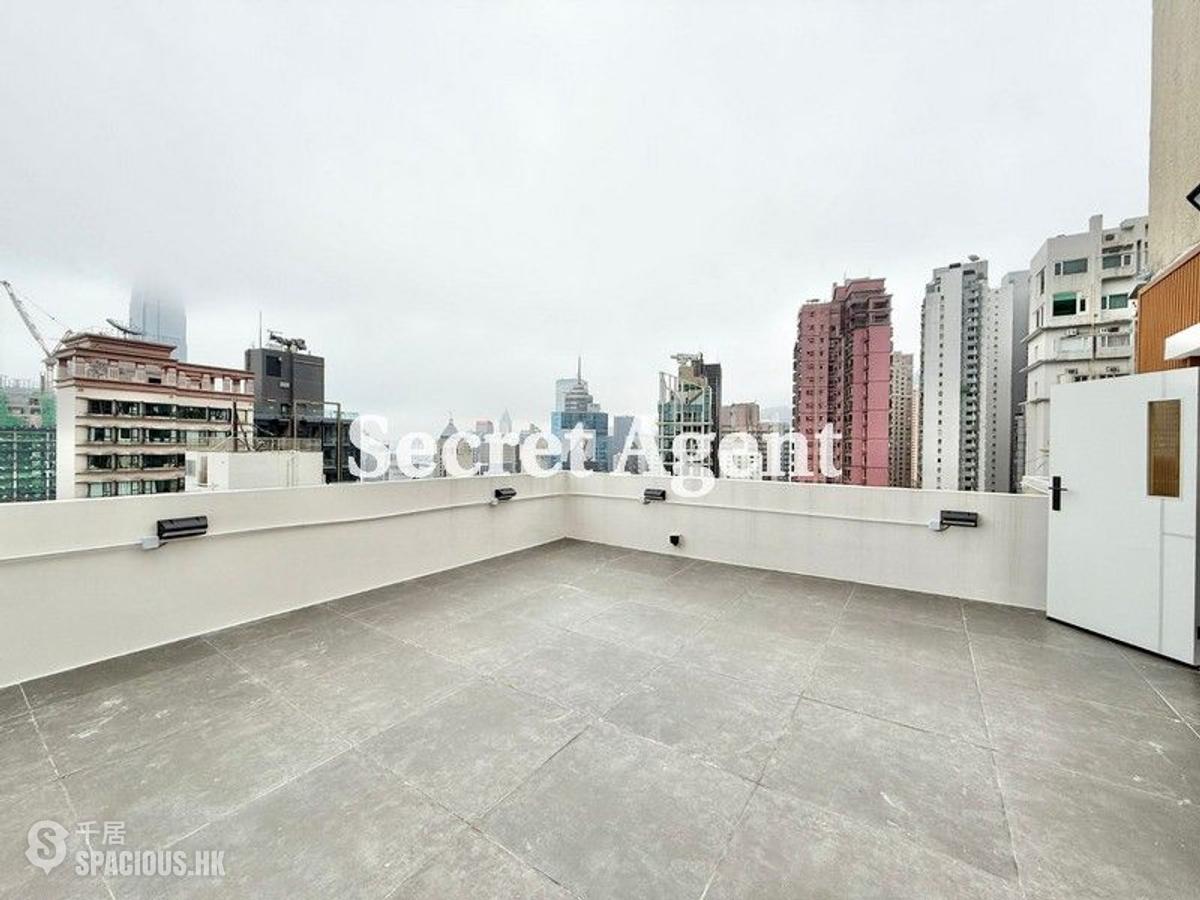 Mid Levels Central - Ying Fai Court 01