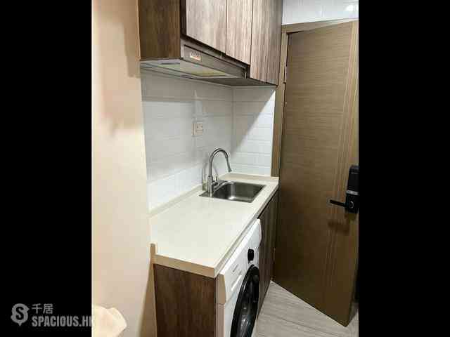 Mong Kok - Tai On Building 03