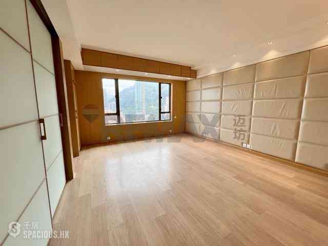 Mid Levels Central - Garden Terrace 04