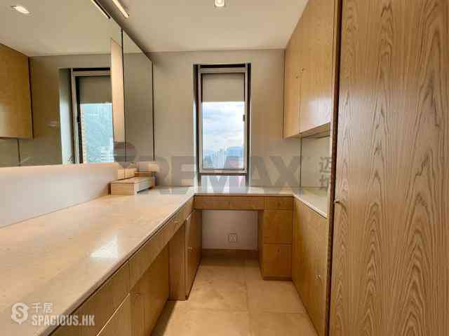 Mid Levels Central - Garden Terrace 05