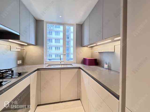 Wan Chai - 33 Kennedy Road 03