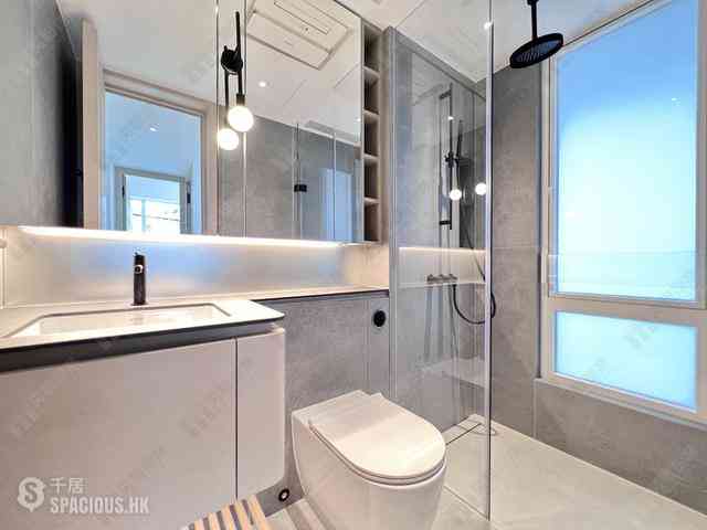 Wan Chai - 33 Kennedy Road 09
