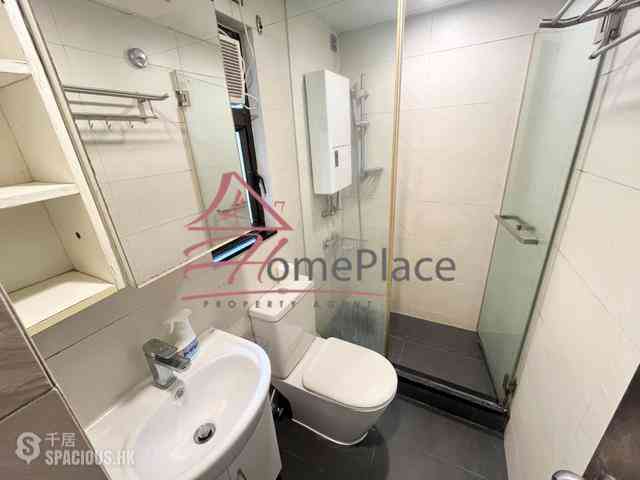 Mid Levels Central - Maxluck Court 05