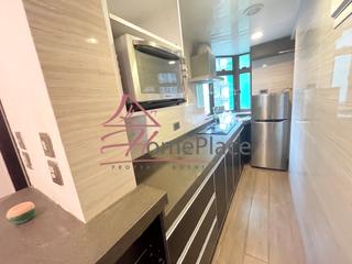 Mid Levels Central - Maxluck Court 03