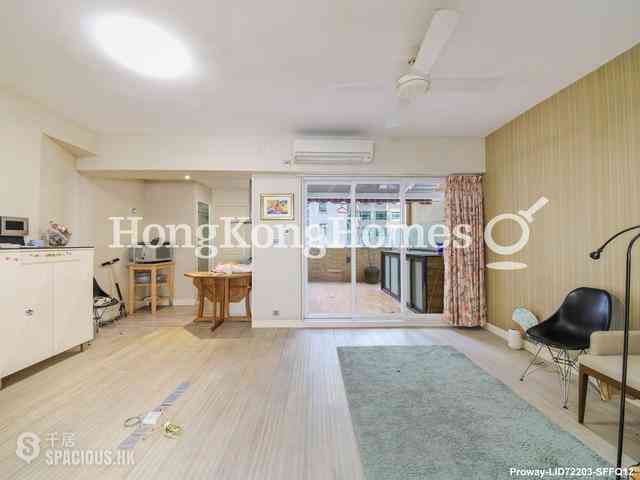 Mid Levels Central - Carlos Court 01