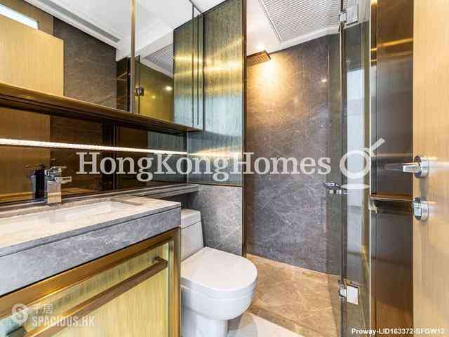 Sai Ying Pun - King's Hill 07
