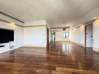 Mid Levels East - Bowen Place 05