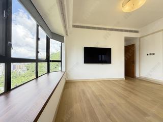 Mid Levels East - Bowen Place 06